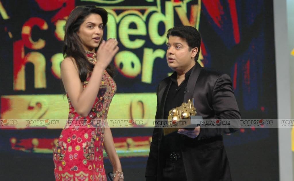 Deepika and Katrina at Lux Comedy Honors 